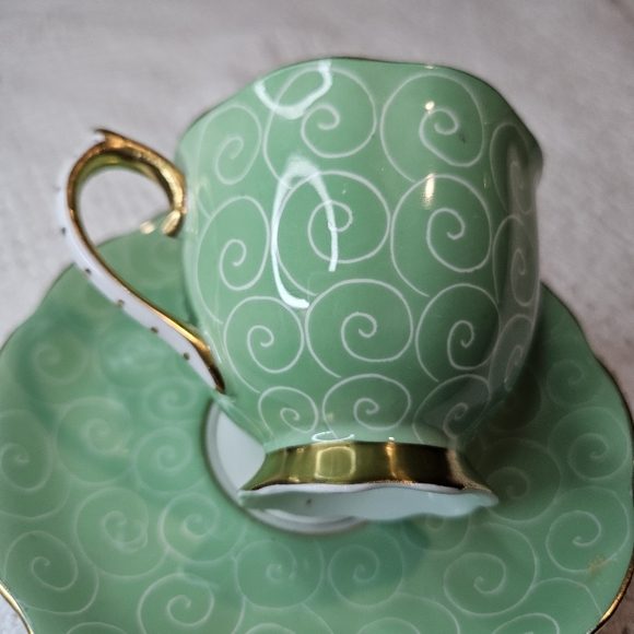 Royal Albert Crown Bone England China Teacup Saucer GREEN w/White Swirls… - Picture 15 of 16